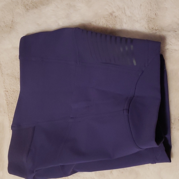 Lululemon Rogue Renegade Shorts Midnight Orchid - Picture 4 of 5